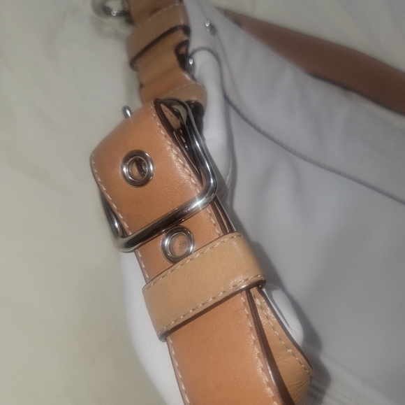 Coach Cream White Pebble Leather Bag with Camel Strap and Gold Hardware - Picture 7 of 7